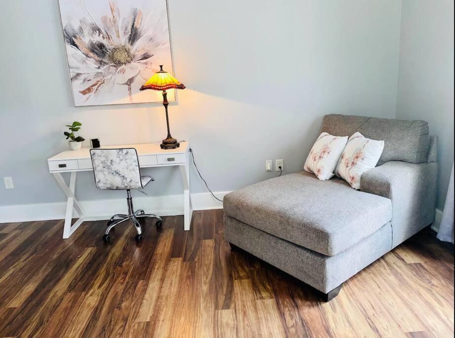 Cherry Street Luxury- Shopping-Dining-By Downtown And Hospitals Tulsa Bagian luar foto