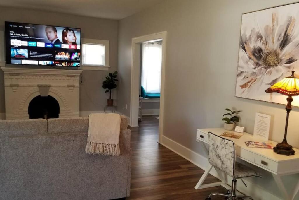 Cherry Street Luxury- Shopping-Dining-By Downtown And Hospitals Tulsa Bagian luar foto